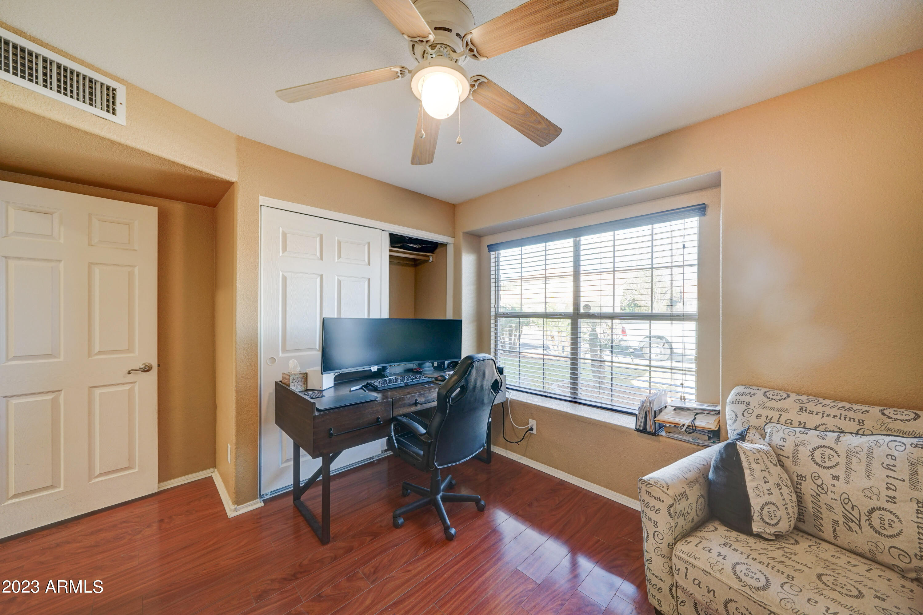 7657 West Calavar Road Peoria, AZ 85381 - Photo 19 of 32 7657 W Calavar-20