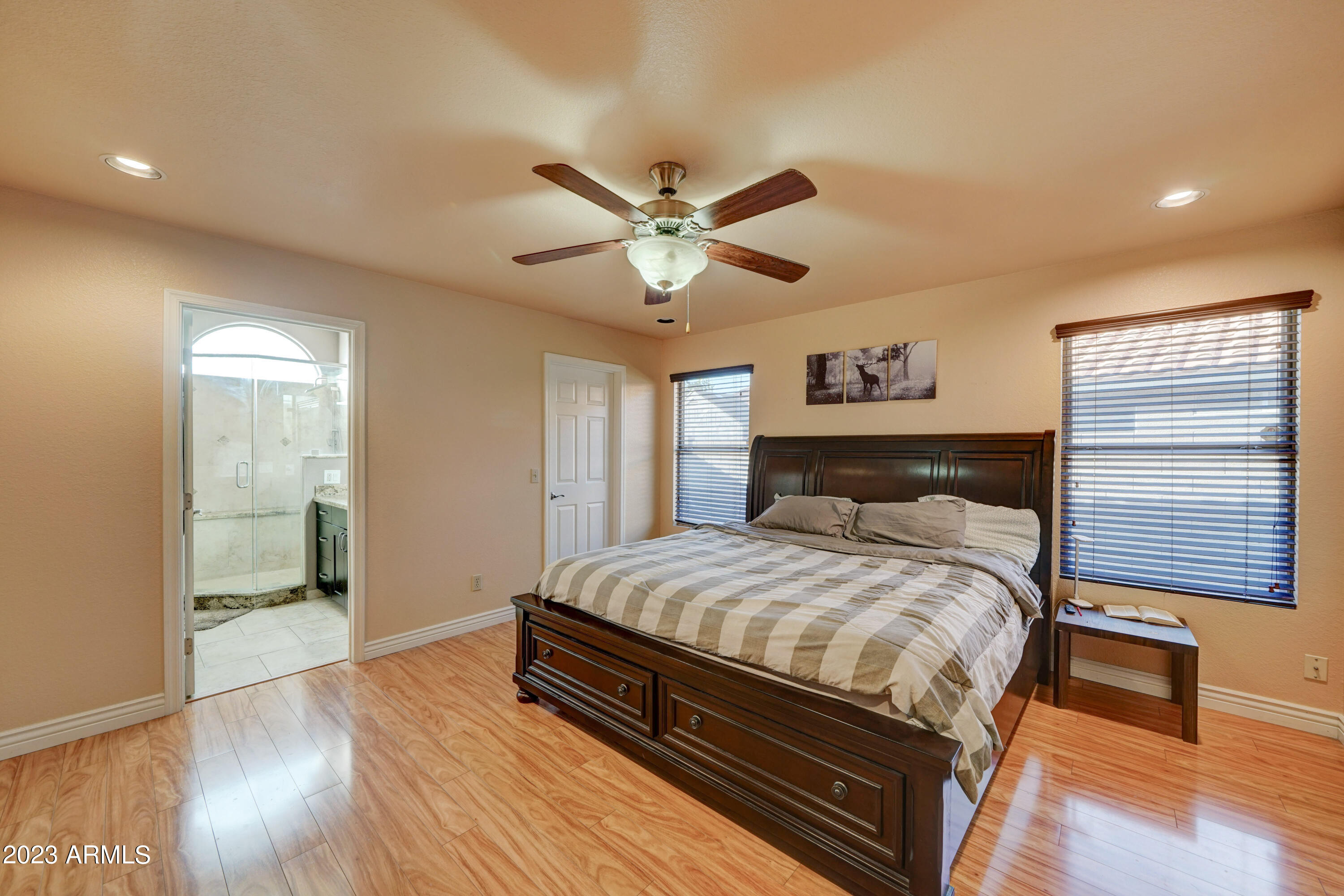 7657 West Calavar Road Peoria, AZ 85381 - Photo 20 of 32 7657 W Calavar-21