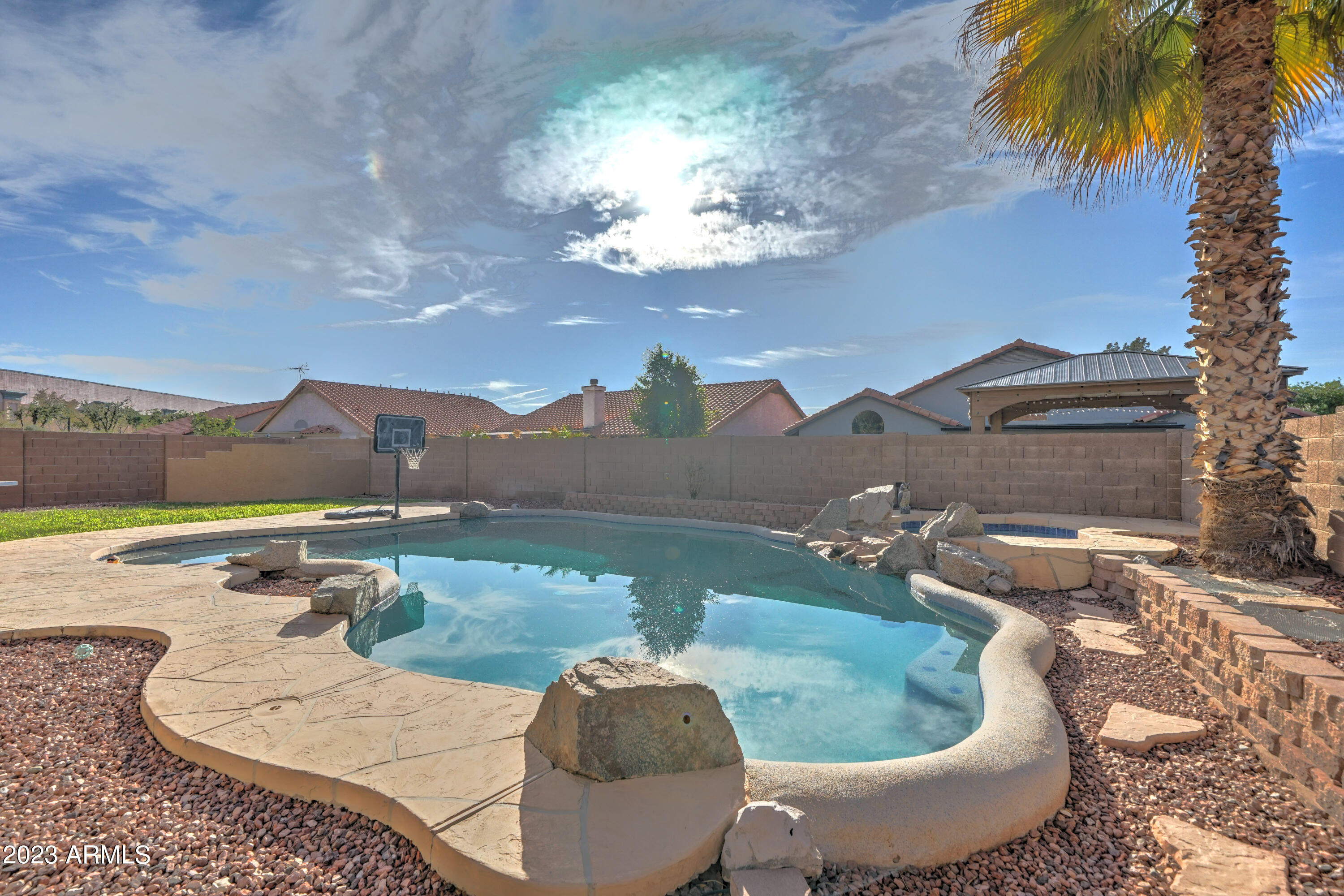 7657 West Calavar Road Peoria, AZ 85381 - Photo 29 of 32 7657 W Calavar-30