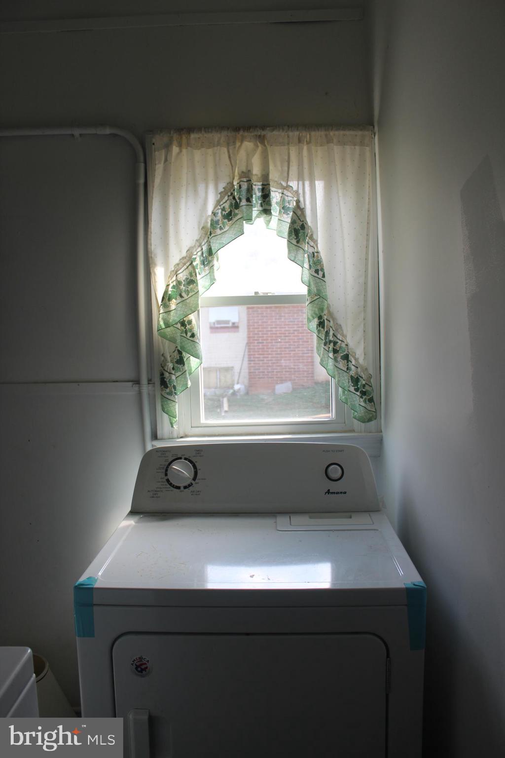 529 Poole Road Westminster, MD 21157 - Photo 53 of 110 laundry rm
