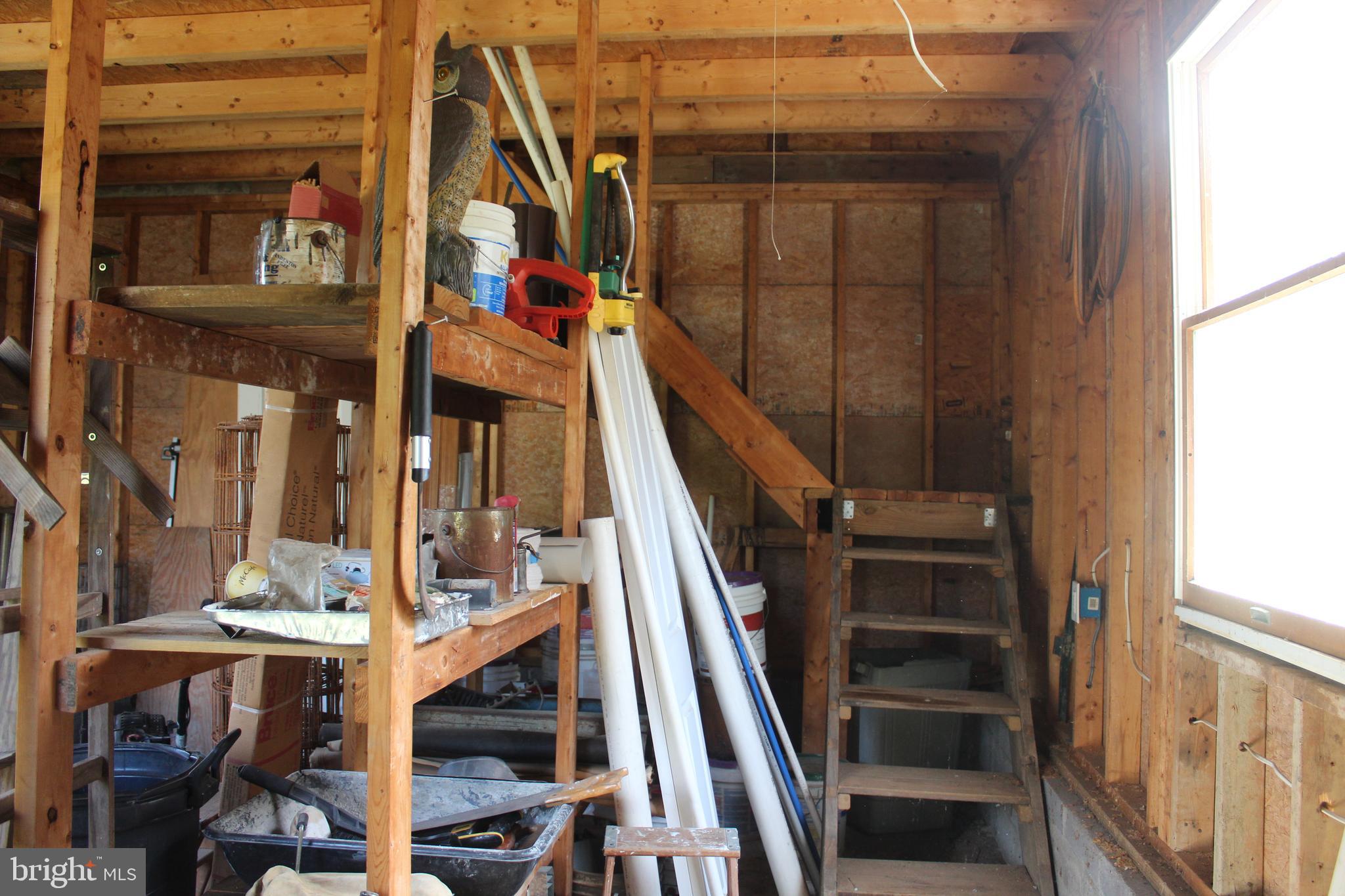 529 Poole Road Westminster, MD 21157 - Photo 76 of 110 Inside shed