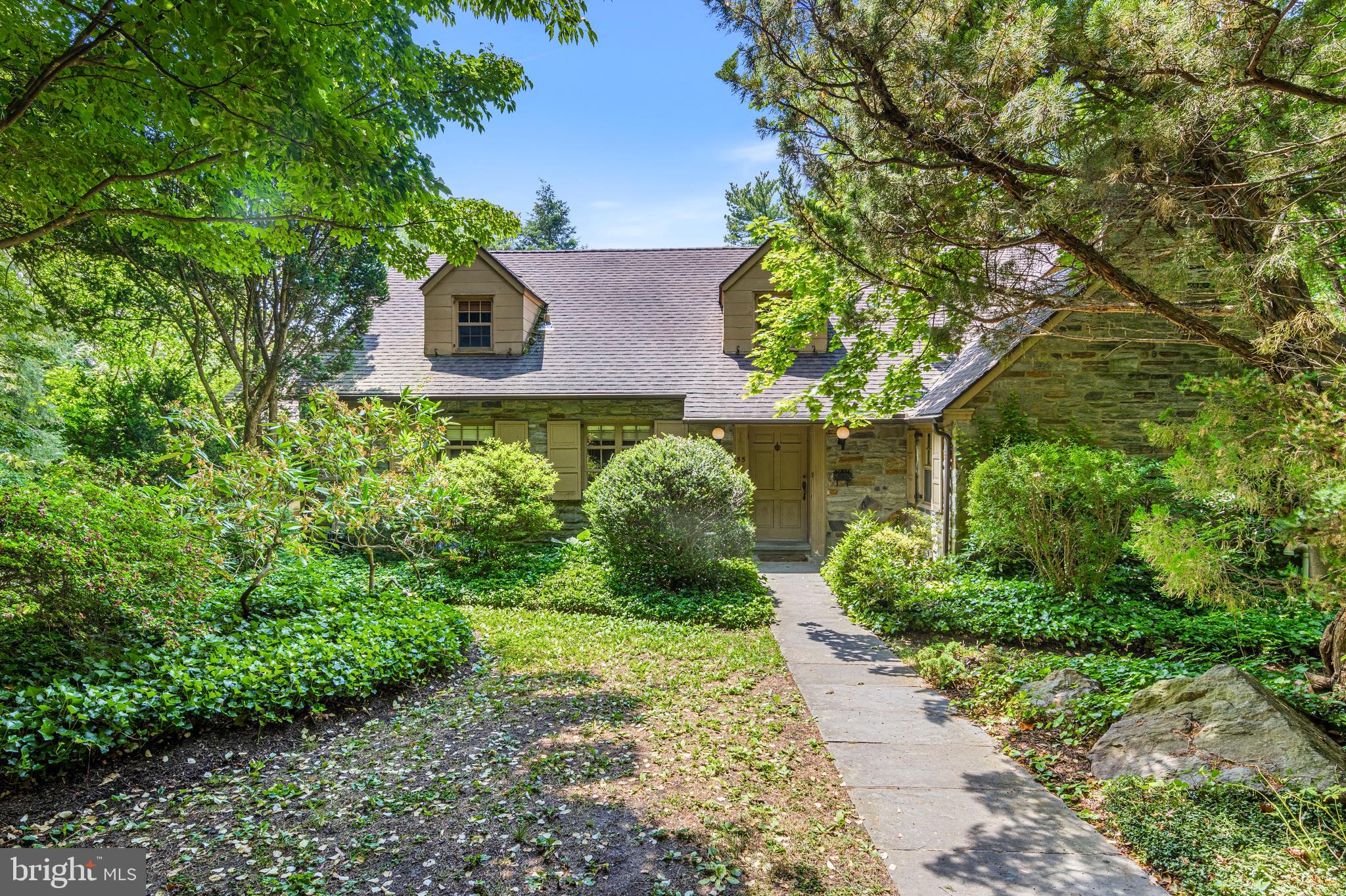 55 Wellesley Road Swarthmore, PA 19081 - Photo 1 of 37 Exterior Front nestled at end of cul-de-sac