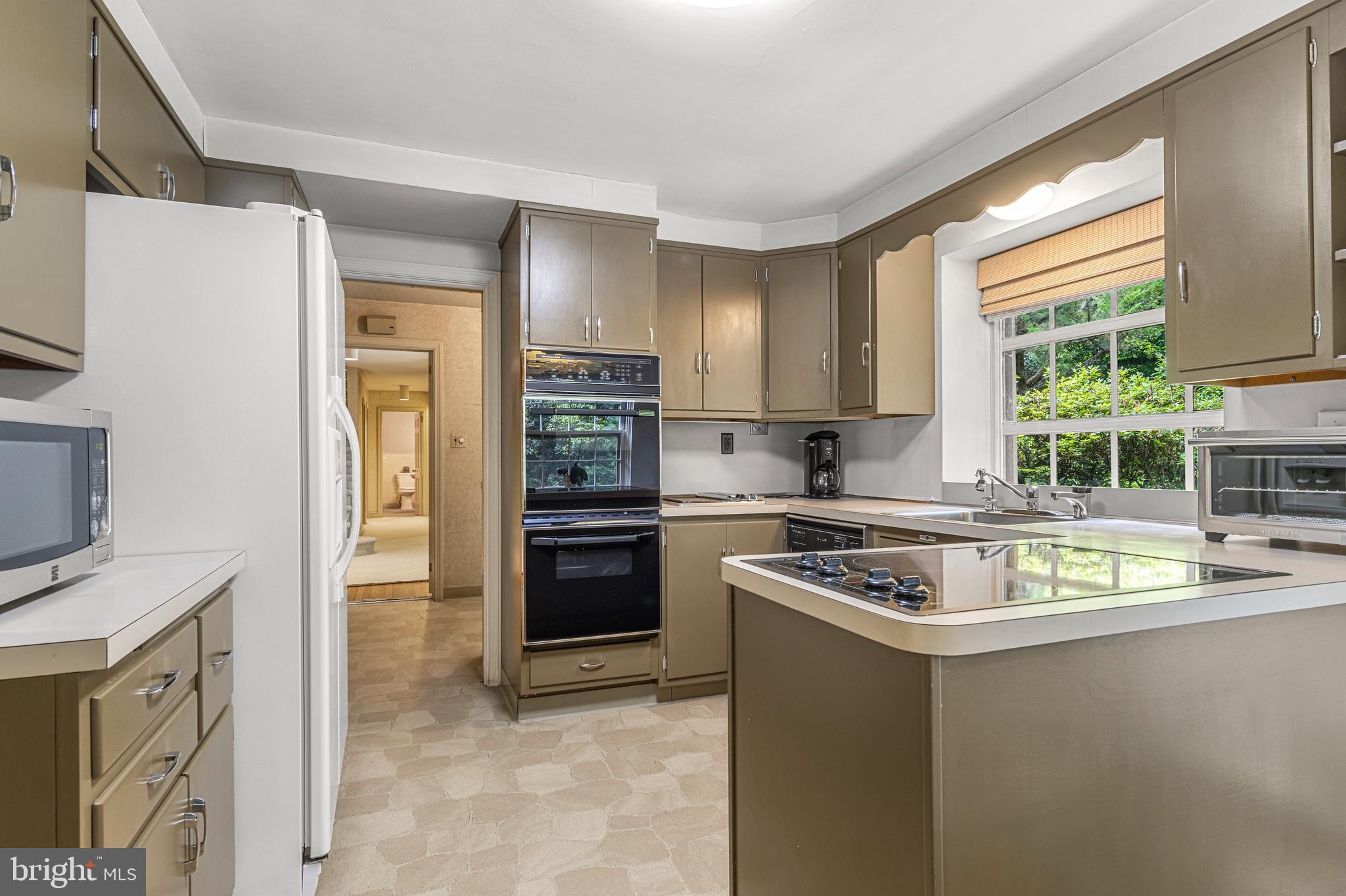 55 Wellesley Road Swarthmore, PA 19081 - Photo 12 of 37 Kitchen