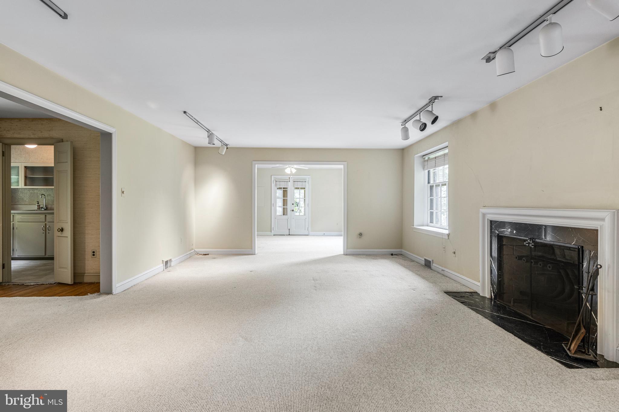 55 Wellesley Road Swarthmore, PA 19081 - Photo 7 of 37 Living Room