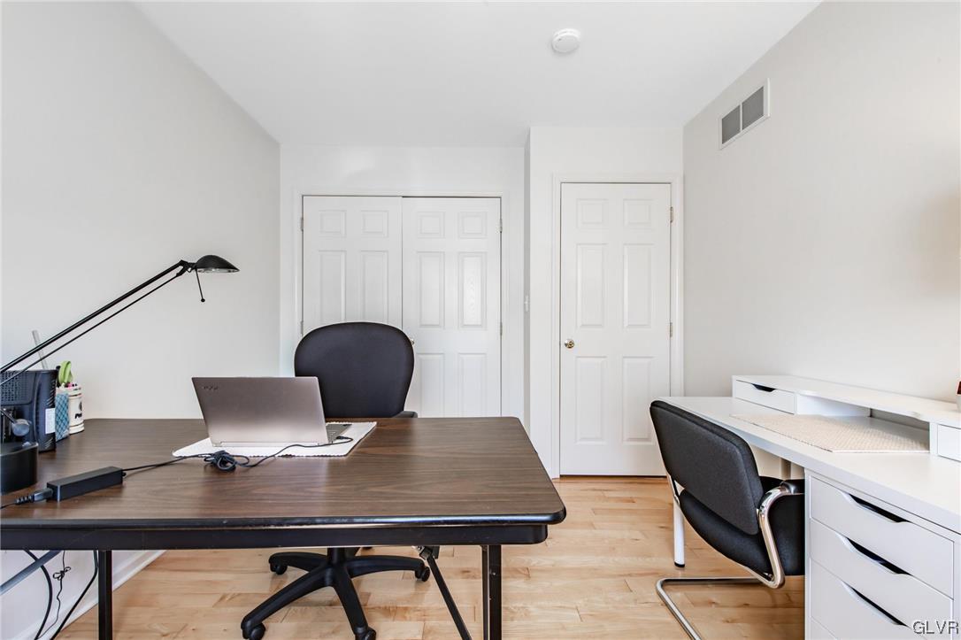 932 Place Road Bethlehem, PA 18017 - Photo 43 of 50 Gallery Image 43