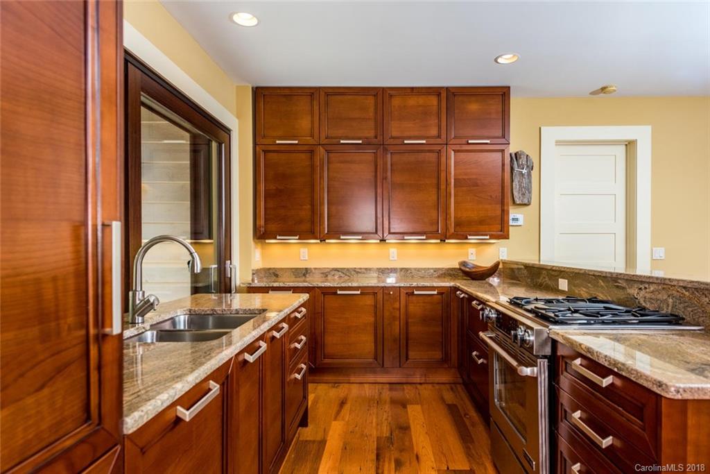 346 East Reach Road, Unit 131 Sylva, NC 28779 - Photo 12 of 34 Gallery Image 12