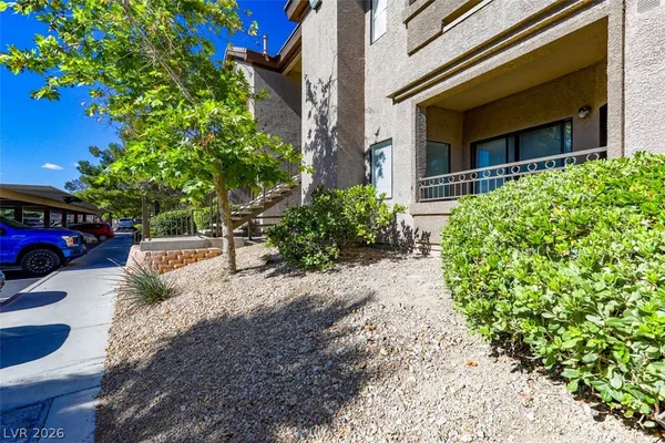 $1,525 | 8250 North Grand Canyon Drive, Unit 1100, Las Vegas, NV 89166