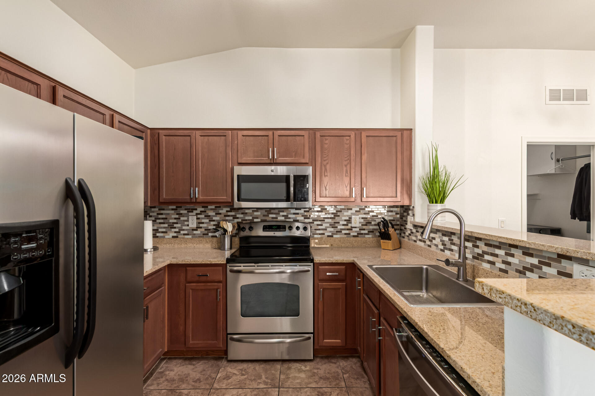 2725 East Mine Creek Road, Unit 2022 Phoenix, AZ 85024 - Photo 13 of 25