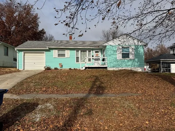 $154,900 | 205 East Van Buren Street, Gallatin, MO 64640