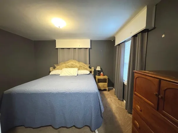 $154,900 | 205 East Van Buren Street, Gallatin, MO 64640