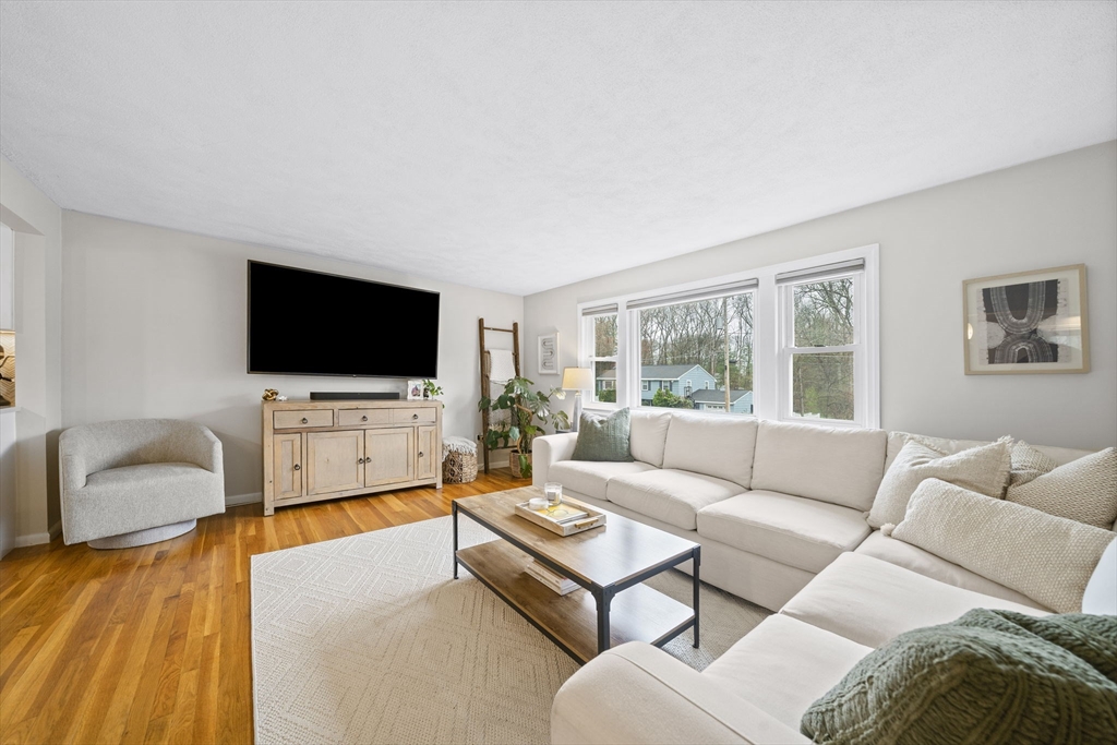 5 Samson Road Foxboro, MA 02035 - Photo 14 of 35 Gallery Image 14