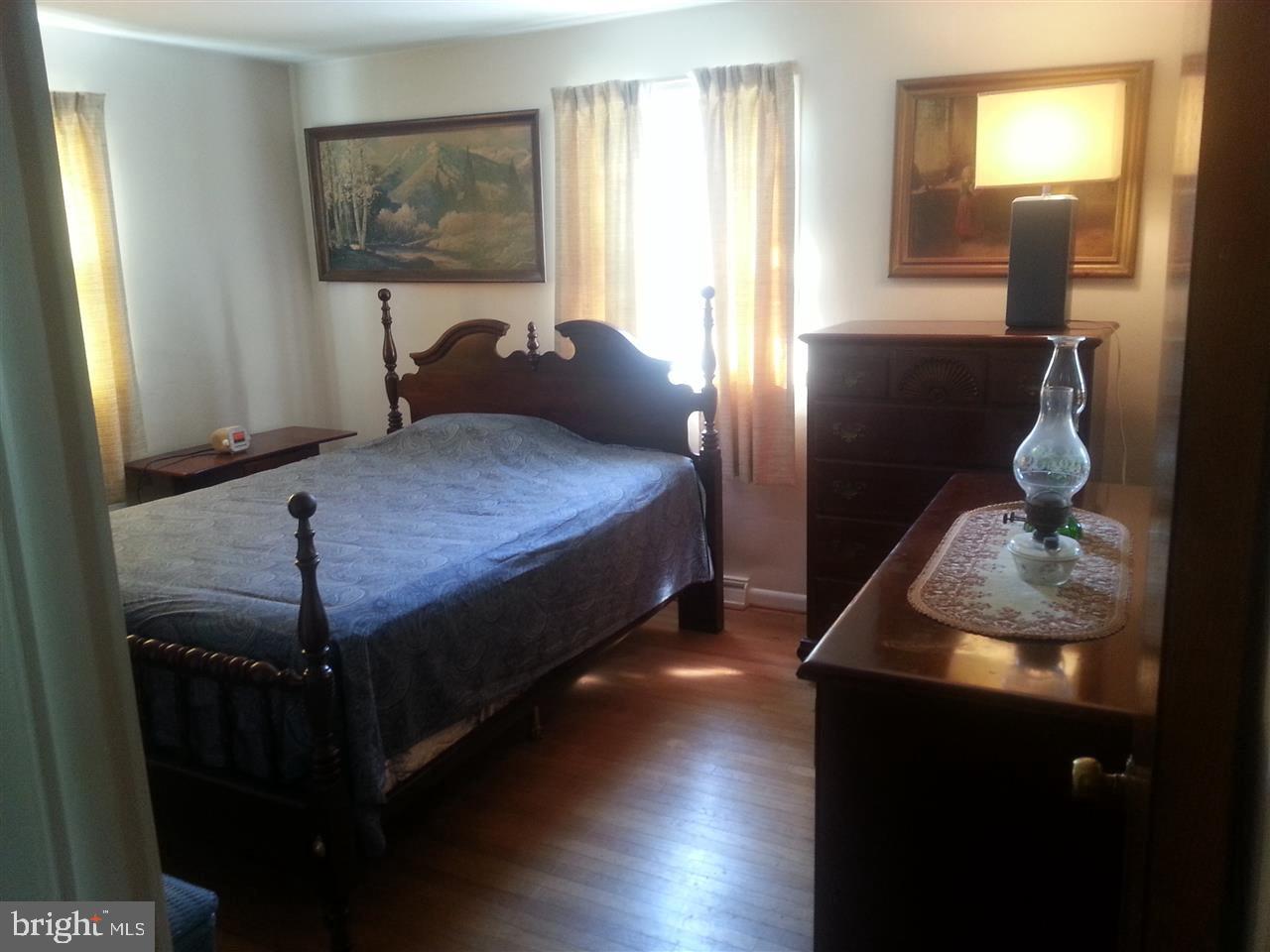 316 Ruth Drive York, PA 17403 - Photo 11 of 22 Gallery Image 11