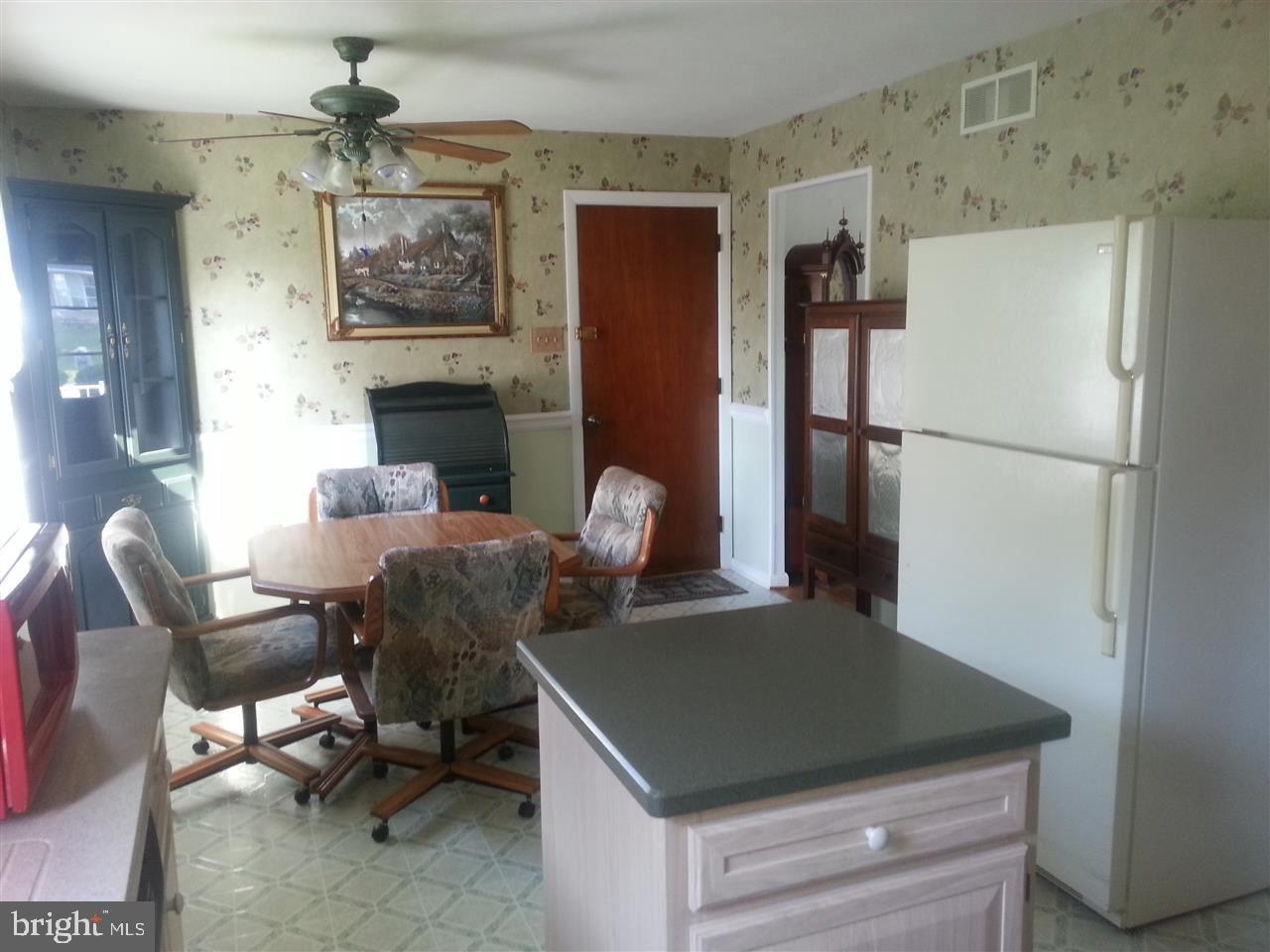 316 Ruth Drive York, PA 17403 - Photo 7 of 22 Gallery Image 7
