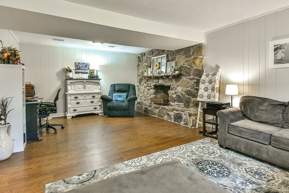 4541 Rajumi Drive Bloomington, IN 47404 - Photo 9 of 35 Gallery Image 9