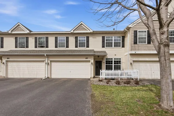 $250,000 | 857 Braunworth Court, Chaska, MN 55318