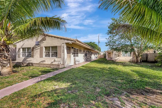 $1,500 | 1723 Liberty Street, Unit 4, Hollywood, FL 33020