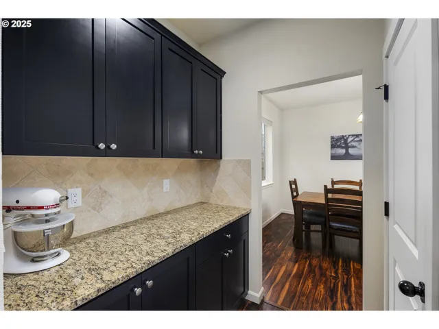 $660,000 | 14001 Northeast 101st Street, Vancouver, WA 98682