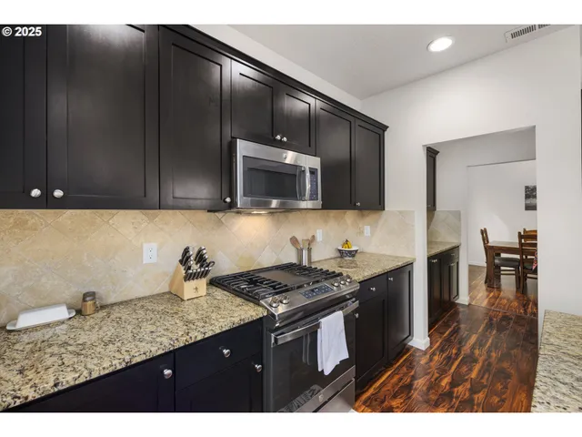 $660,000 | 14001 Northeast 101st Street, Vancouver, WA 98682