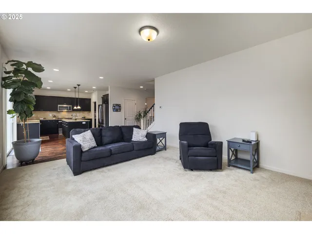 $660,000 | 14001 Northeast 101st Street, Vancouver, WA 98682