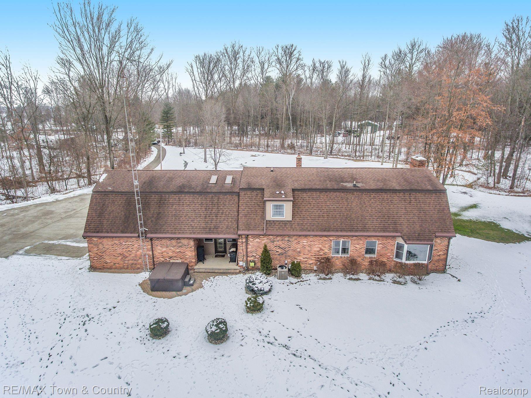 7230 North Seymour Road Flushing, MI 48433 - Photo 34 of 49 5FEOj7kQ.jpeg