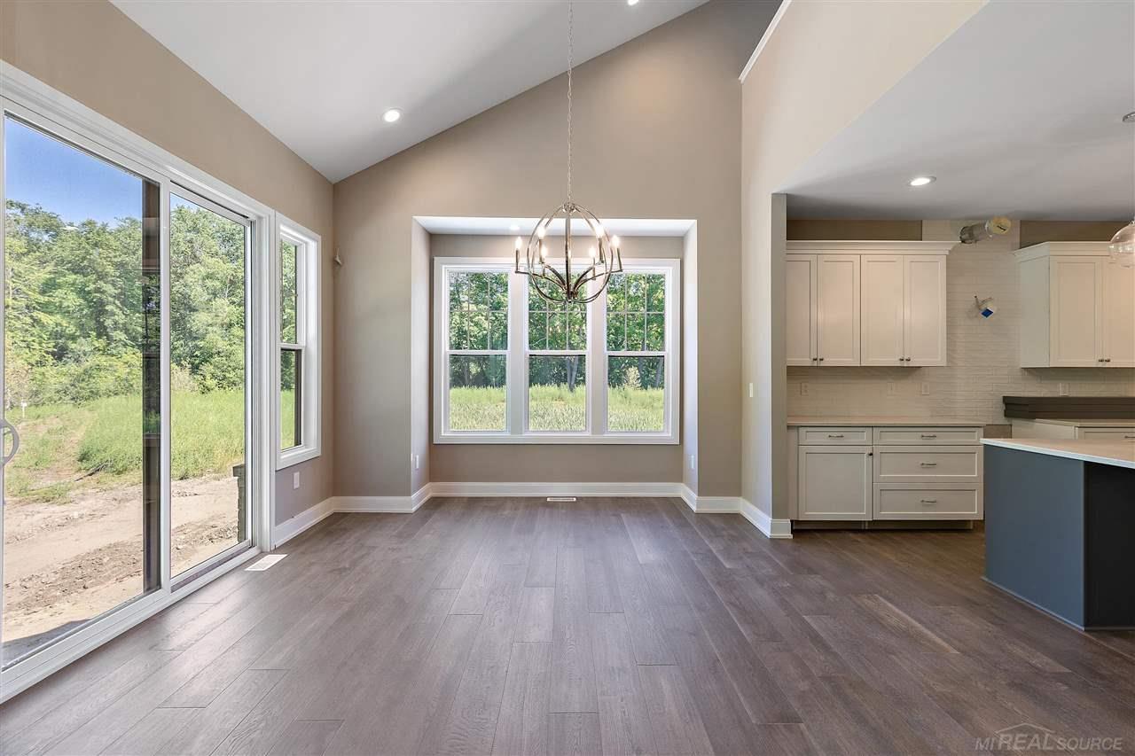 3837 Albatross Court, Unit 28/14 Rochester, MI 48309 - Photo 14 of 33
