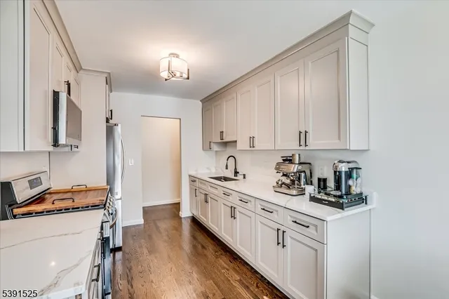 $315,000 | 401 Us Highway, Unit H, Plainfield, NJ 07060