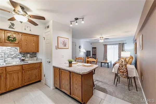 $92,000 | 3107 Garnette Drive, Unit A7, Bridgeton, MO 63044