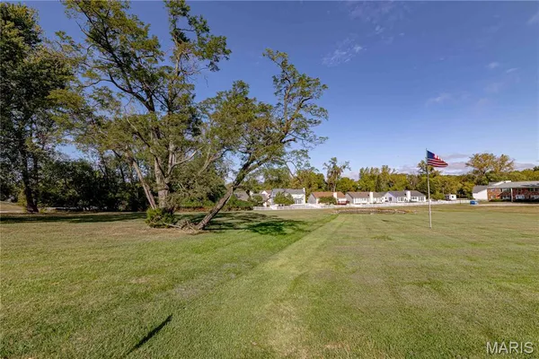 $92,000 | 3107 Garnette Drive, Unit A7, Bridgeton, MO 63044