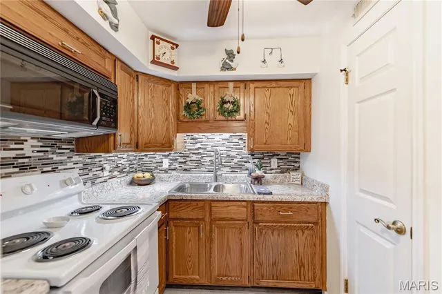 $92,000 | 3107 Garnette Drive, Unit A7, Bridgeton, MO 63044