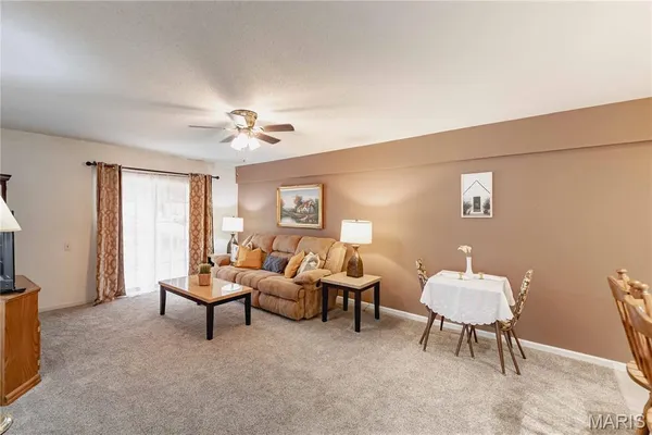 $92,000 | 3107 Garnette Drive, Unit A7, Bridgeton, MO 63044