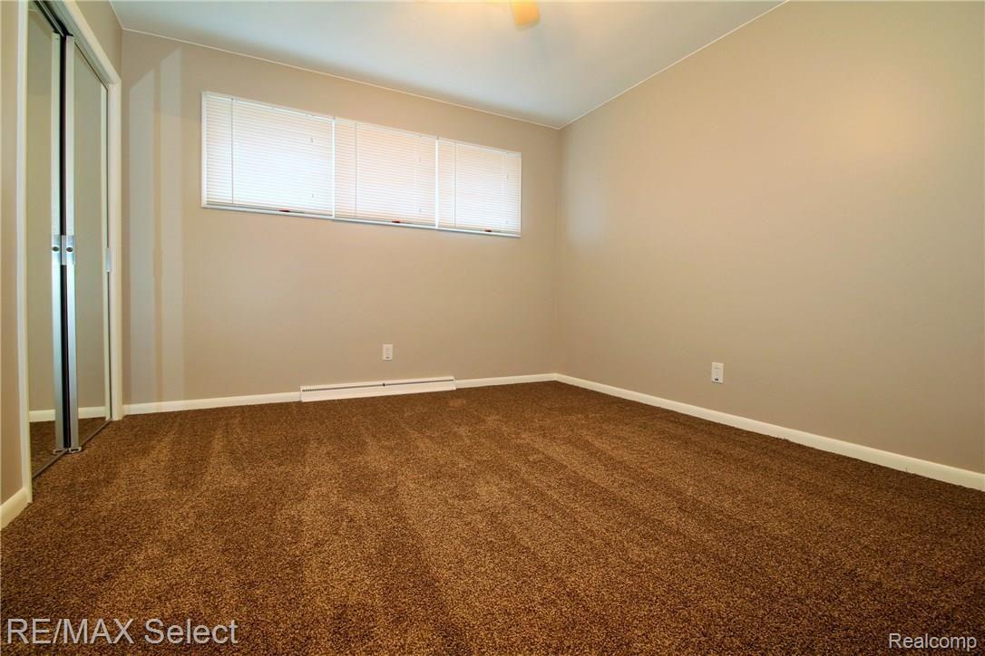 5105 Van Slyke Road Flint, MI 48507 - Photo 20 of 30 IMG_8900.JPG