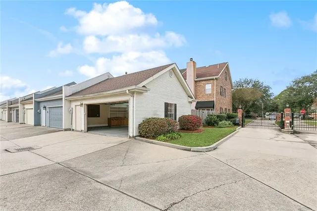 $610,000 | 3717 North Hullen Street, Metairie, LA 70002