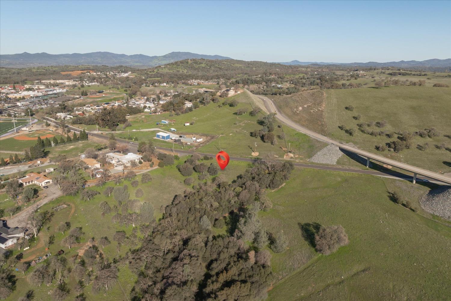 670 Murphys Grade Road Angels Camp, CA 95222 - Photo 21 of 27 a view of city and ocean