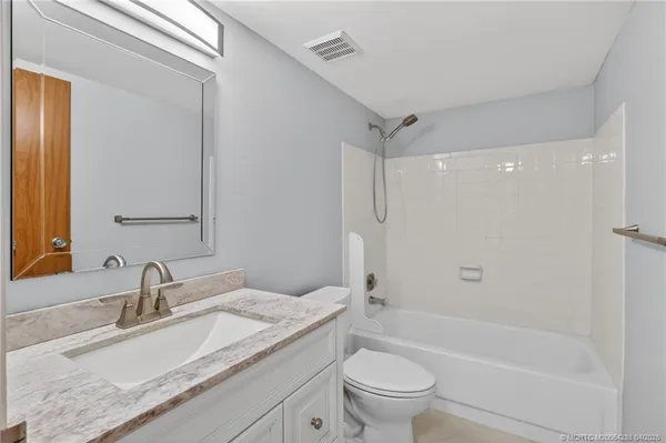 $165,000 | 2950 Southeast Ocean Boulevard, Unit 122, Stuart, FL 34996