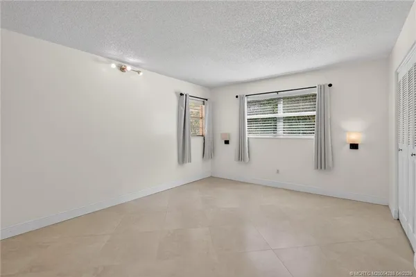 $165,000 | 2950 Southeast Ocean Boulevard, Unit 122, Stuart, FL 34996