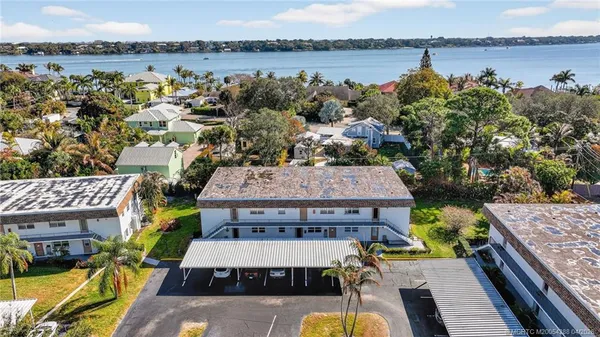 $165,000 | 2950 Southeast Ocean Boulevard, Unit 122, Stuart, FL 34996