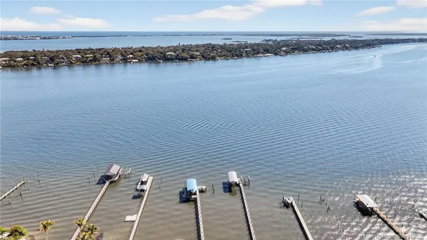 $165,000 | 2950 Southeast Ocean Boulevard, Unit 122, Stuart, FL 34996