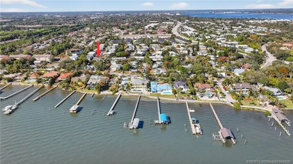 $165,000 | 2950 Southeast Ocean Boulevard, Unit 122, Stuart, FL 34996