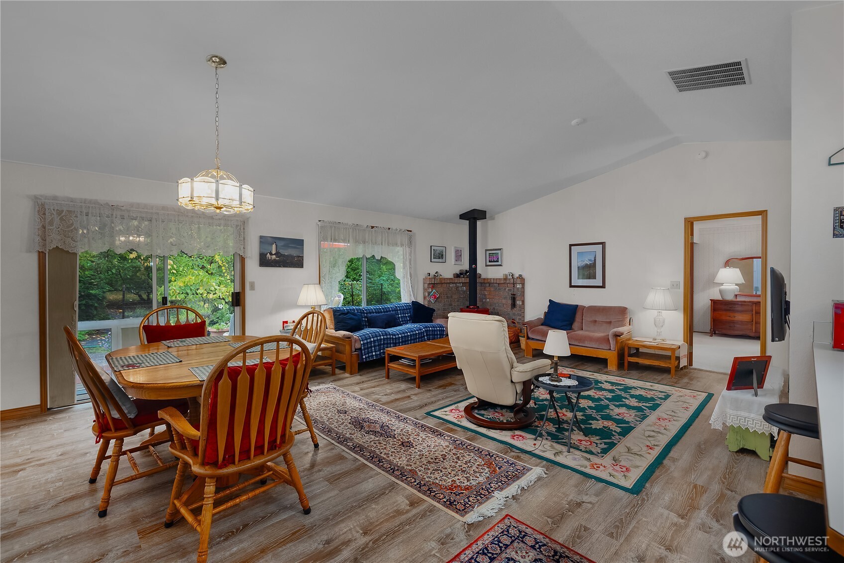 5505 Oyster Bay Road Northwest Olympia, WA 98502 - Photo 7 of 40 a outdoor space with furniture