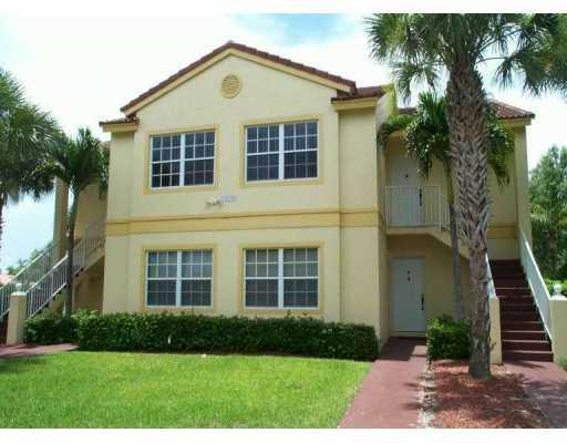 10260 Courtside Lane, Unit D Boca Raton, FL 33428 - Photo 1 of 4 Primary Photo