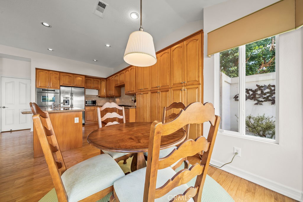 311 Long Point Long Beach, CA 90803 - Photo 14 of 33