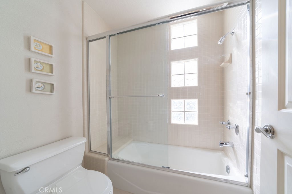 311 Long Point Long Beach, CA 90803 - Photo 19 of 33