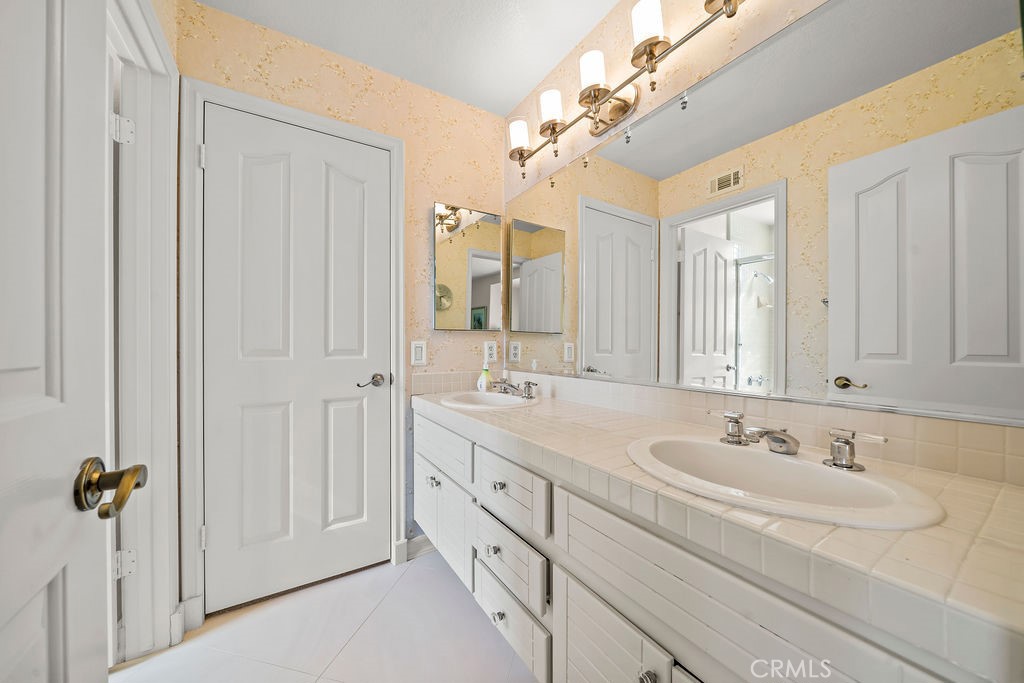 311 Long Point Long Beach, CA 90803 - Photo 22 of 33