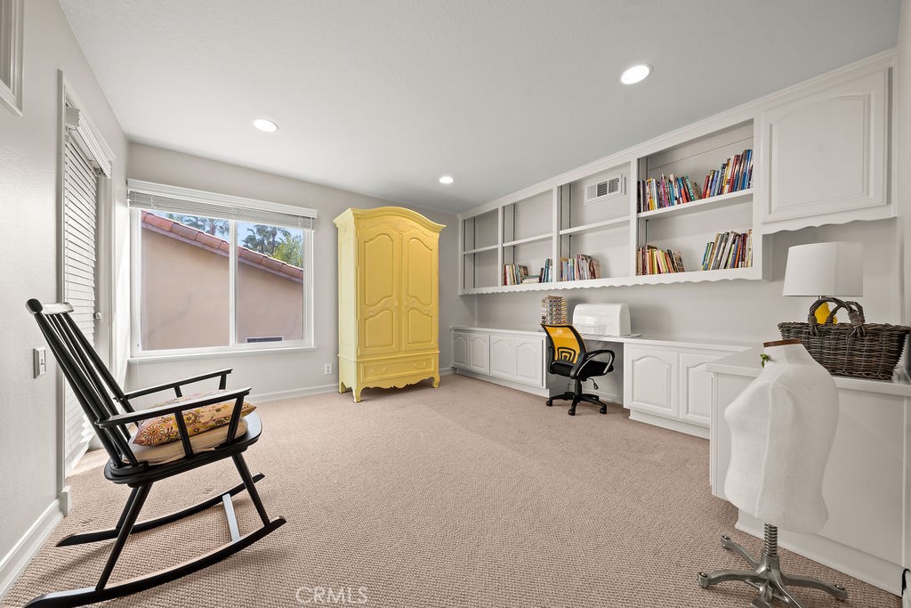 311 Long Point Long Beach, CA 90803 - Photo 26 of 33