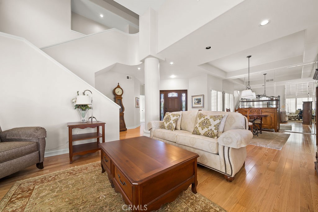 311 Long Point Long Beach, CA 90803 - Photo 6 of 33