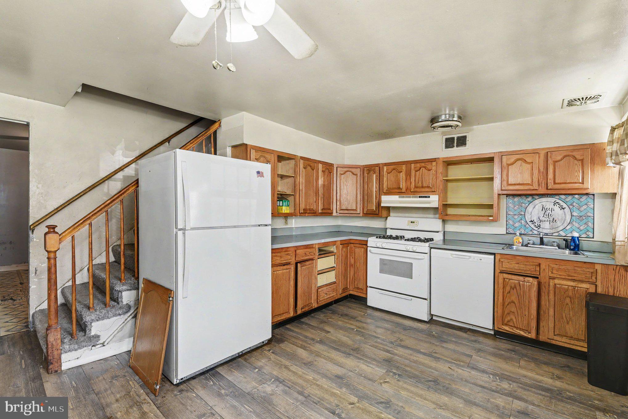 8133 Gray Haven Road Dundalk, MD 21222 - Photo 10 of 26
