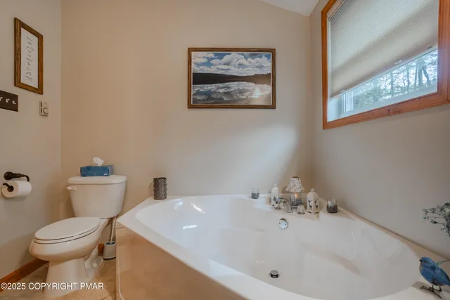 $364,900 | 37 Tamarack Trail, Albrightsville, PA 18210