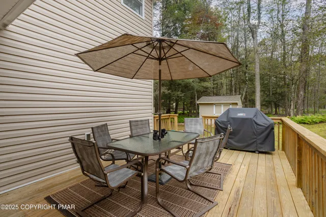 $364,900 | 37 Tamarack Trail, Albrightsville, PA 18210