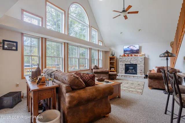 $364,900 | 37 Tamarack Trail, Albrightsville, PA 18210