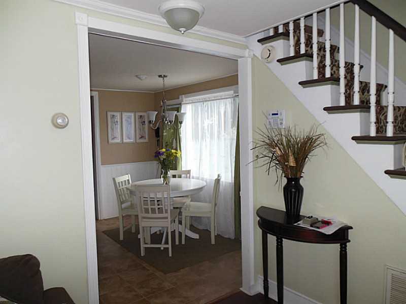 48 Clark Street Westerly, RI 02891 - Photo 9 of 19 Dining Room.